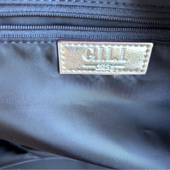 G.I.L.I. Weekender Bag Faux Shearling & Metallic Gold Duffel - Picture 10 of 10
